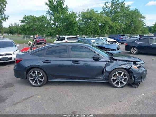 #اعلان_مزاد 📢#مشمول_حسب_كتاب_الشهداء
السعر 💲11.725$ .يعني.117 #ورقه
تاريخ المزاد يوم 2025/11/24
نوع السيارة : HONDA CIVIC SPORT TOURING HYBRID 2025
عداد المسافة:5.300mi
الضرر كما موضح بالصور
📍 العنوان :الفلوجه شارع الجيش الشعبي مقابل مطعم أيوب المحمدي ومجاور شركة الوسيط 
📞 : 
📞 : ***********
...... بُراق علي فيصل المحمدي 

#مزاد_الامين_للسيارات_الامريكية_
#سيارات
