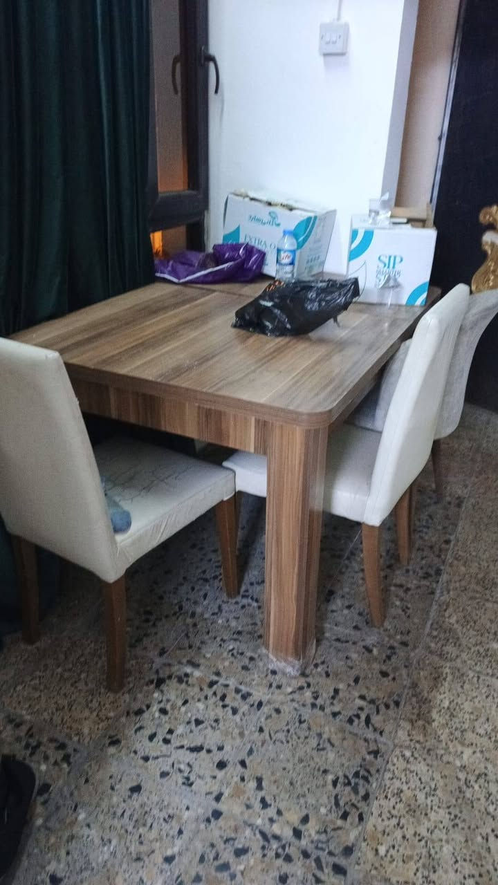 غراض للبيع بسعر جدا مناسب 
صوبة غازيه ب٣٥ 
تلفزيون حجم ٣٢ سمارت ب١٤٠ قفل 
جربايه ب٥٥ 
كومدي ب٤٥ 
ميز خشب ٤ كراسي جديد كلش ب١٢٥ قفل 
لأسعار ثابته شراي يجي خاص


**إذا كنت صاحب هذا الإعلان وتريد حذفه لأي سبب، رجاءا أرسل رسالة إلى الدعم الفني**