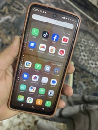 هوت٤٠i • شاشة مبدلة • الشعب