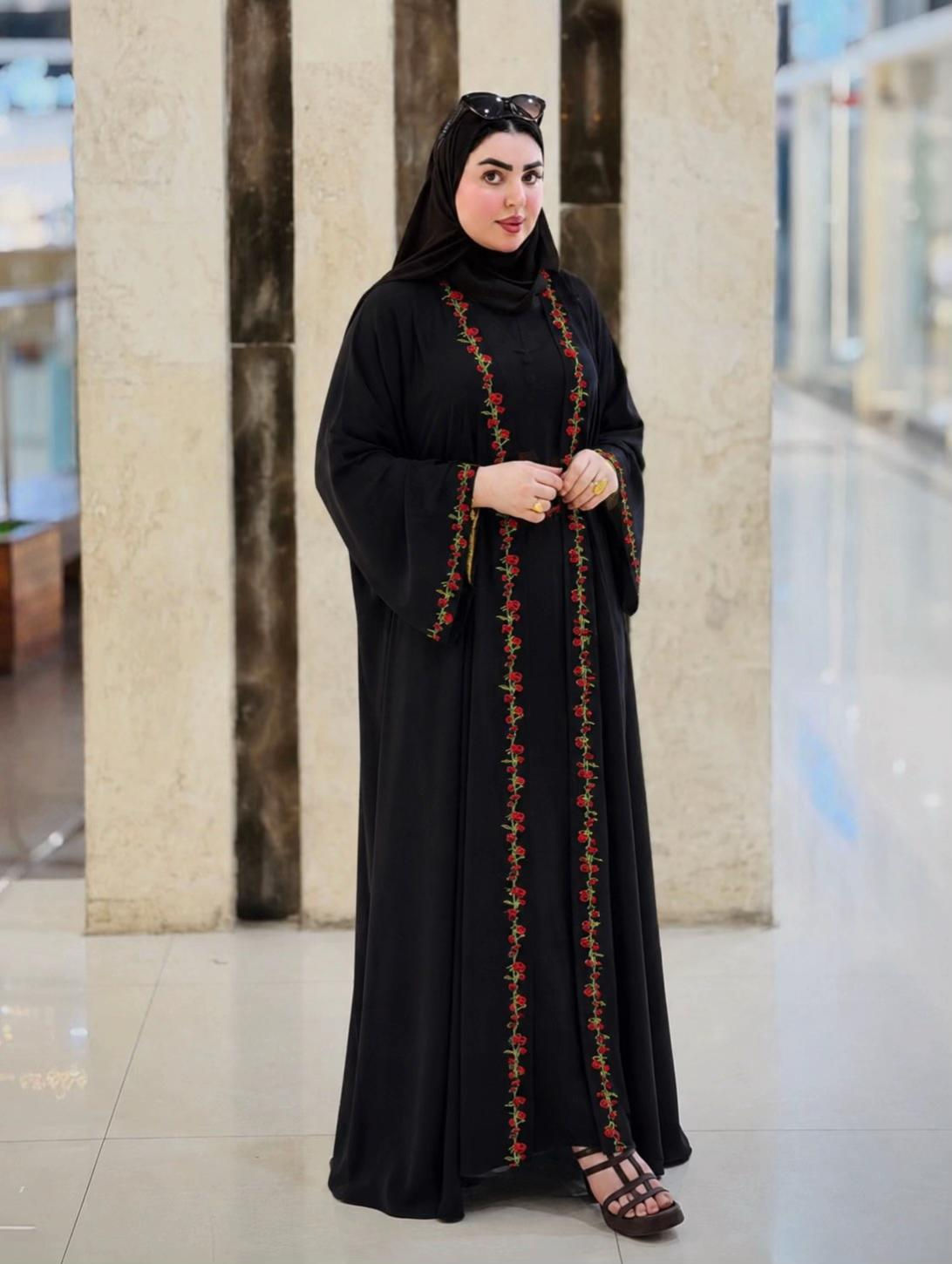 بشت شيفون + بينصل ردن طويل + حزام  السعر 38 الف فقط  متوفر توصيل الى جميع محافظات العراق  للحجر والاستفسار واتساب  ***********
