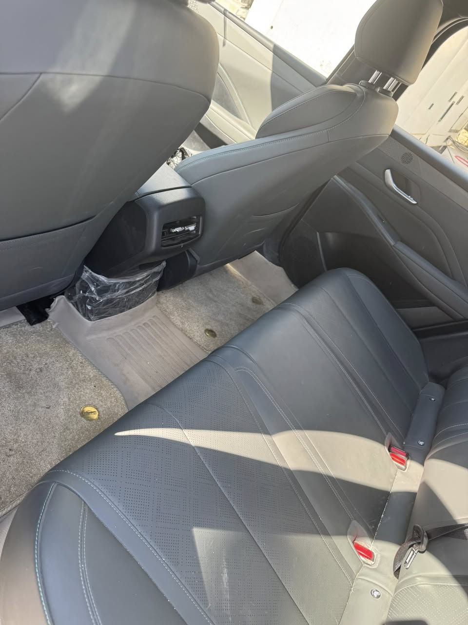 كن بلاس 2025 مكفولة من اي شخط ماشية 15 الف شادلهة ويالة جدد مبدل الحديد وشاد سبيسرات وكاعيات حوضية اصلية ومنزل برامجها جاهزة السيارة اي نقص ماكو  السعر قفل 18 مليون قفل 
بغداد السيدية ***********
