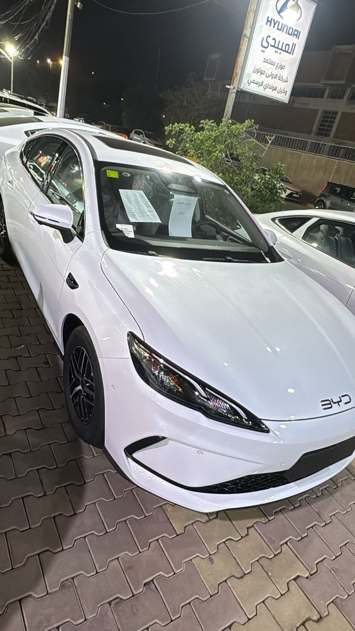 السلام عليكم بي وايدي سيل 5 فول مواصفات  السعر 22 مليون  ماشيه 800 ميل فقط الرقم ***********
