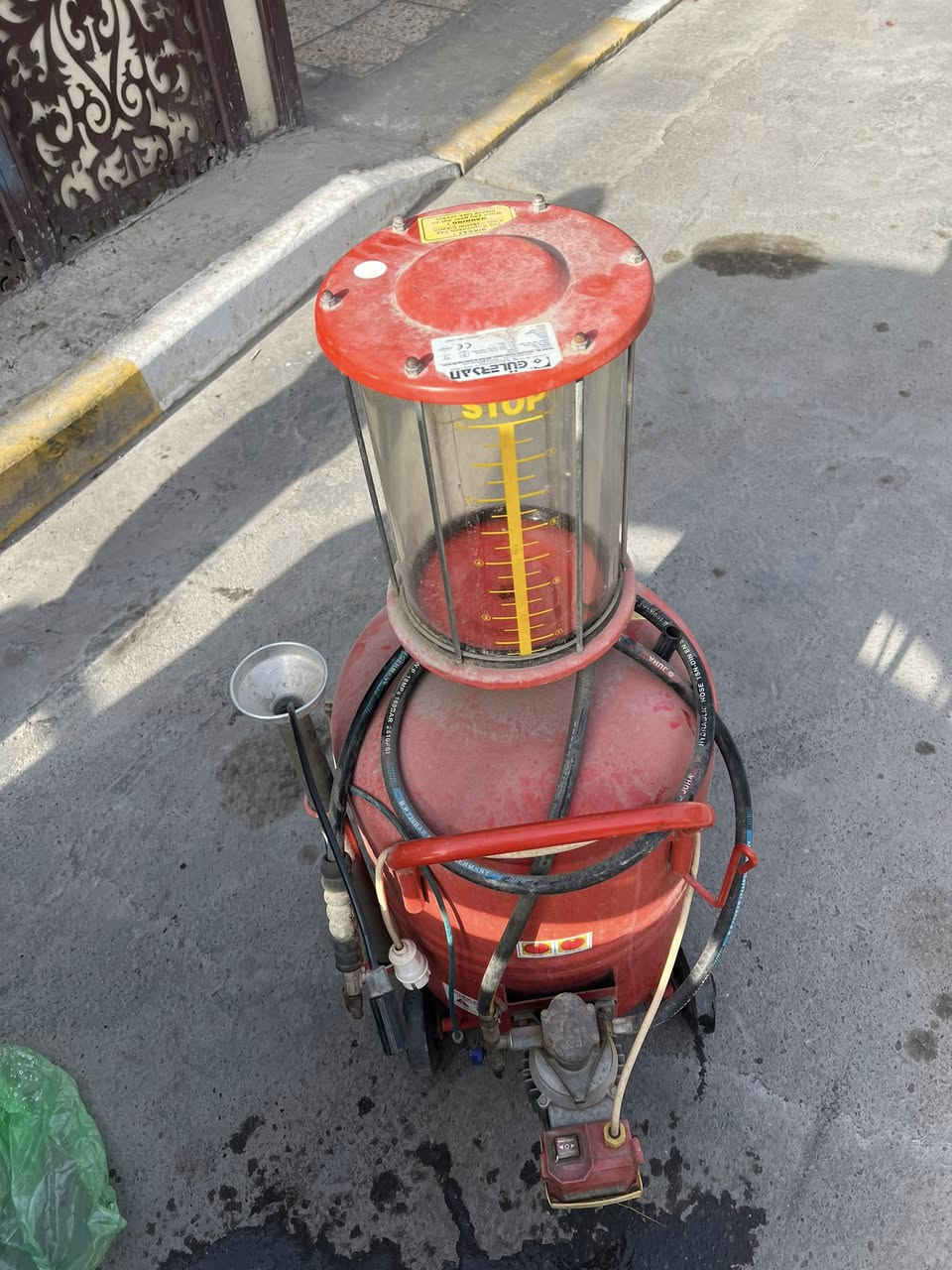 شافطة دهن للبيع ***********
