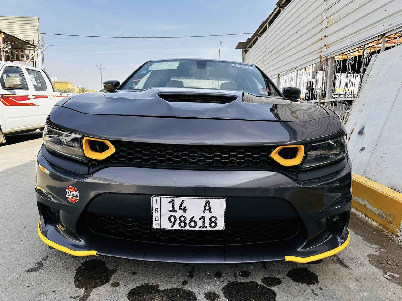 السلام عليكم جايجر 2016
بيه بس بنيد مبدل وجاملق مقسم 
وباقي كفاله ماشيه 99 فقط رقم بصره تحويل 
تشغيل عن بعد شاشه جبيره هوايه بيه موصفات الاتصال على رقم//***********
