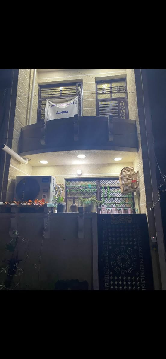 اللهم صلي على محمد وال محمد
رأس الشهر يفرغ البيت أن شاء الله 
إني صاحب الدار 
تفضل خاص وبخدمتك 
بيت جديد وجاهز ونظيف 
*********** واتساب 
***********
