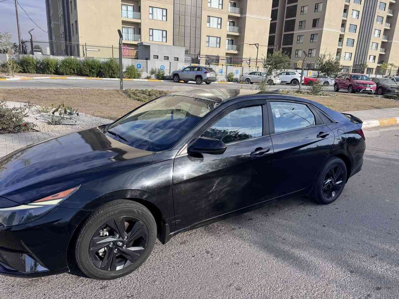 السلام عليكم
هونداي النترا 2022 أمريكي حادث بنيد فقط 
السعر 145 مع إمكانيه البيع بمقدمه تكون عاليه والباقي حسب الاتفاق
مواصفات 
بصمه
شاشه ابل كاري بلاي 
محرك 2000 دوش
رادار امامي 
رادار خلفي 
رادار جانبي 
شاشه اعطال
توقف ذاتي
ويل كب اسود بلادي 
تنبيه الخروج عن المسار 
السياره جاهزه من كل النواحي محرك كير صدر تخم تايرات
مكان السياره بغداد حي الجهاد
***********
