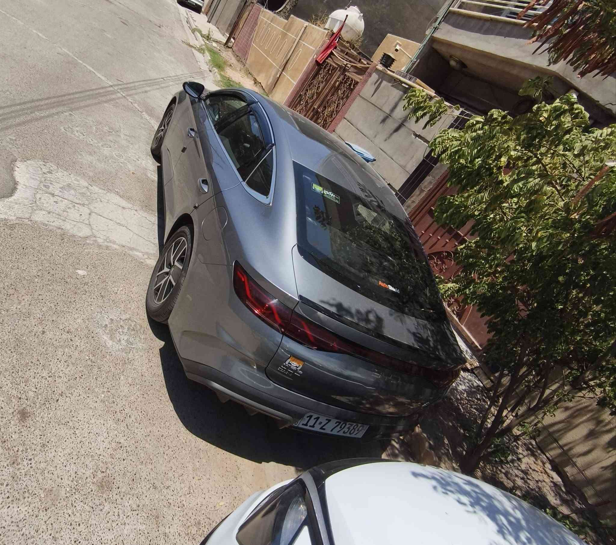 BYD QIN L
 للبيع موديل 2025 رقم بغداد نص مواصفات خمس كامرات بانوراما كرسي كهراباء بطارية 120 كيلو ماشية 15 الف كيلو مكانها بغداد مغلف البوراما PPF ضد الكسر والدشبول كذالك هم مغلف ضد الشخوط السعر 24 مليون 
 كل الصور والتفاصيل والسونر بالمنشور مذكورة 
للتفاصيل اكثر الاتصال بالرقم *********** واتساب او اتصال
