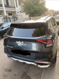 سبورتج 2023 وارد أمريكي حادثها جاملغ وبنيد وبيها قطعتين بارد السيارة  ...