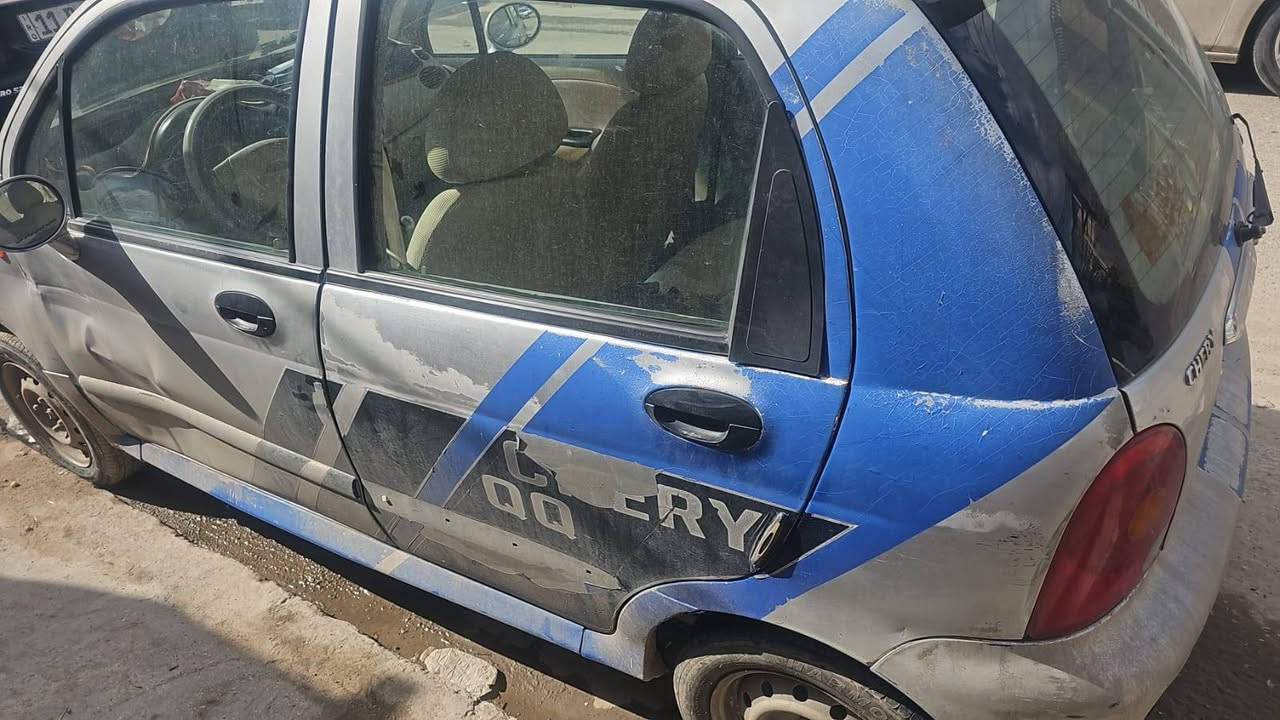 🚗 كيوكيو 2013 للبيع – فرصة ما تتكرر
ترهم عليك إذا تريد سيارة تمشيك بدون وجع راس حدادية وكير ومكينة لا تبخير ولا تنقيص
❄️ التبريد يحتاج غاز بس ويرجع ثلج
🔥 تدفئة شغالة تمام
🔧 ضربة خفيفة باب السايق (شي طبيعي وما تأثر)
💰 30 ورقة وقابل للتفاوض للجاد فقط
📍 لا تضيع وقتك إذا مو جاد
مكاني بغداد الشعب 
***********📞  للستفسار اتصال
السيارة شوية وصخة لان مطر وصورت السيارة
