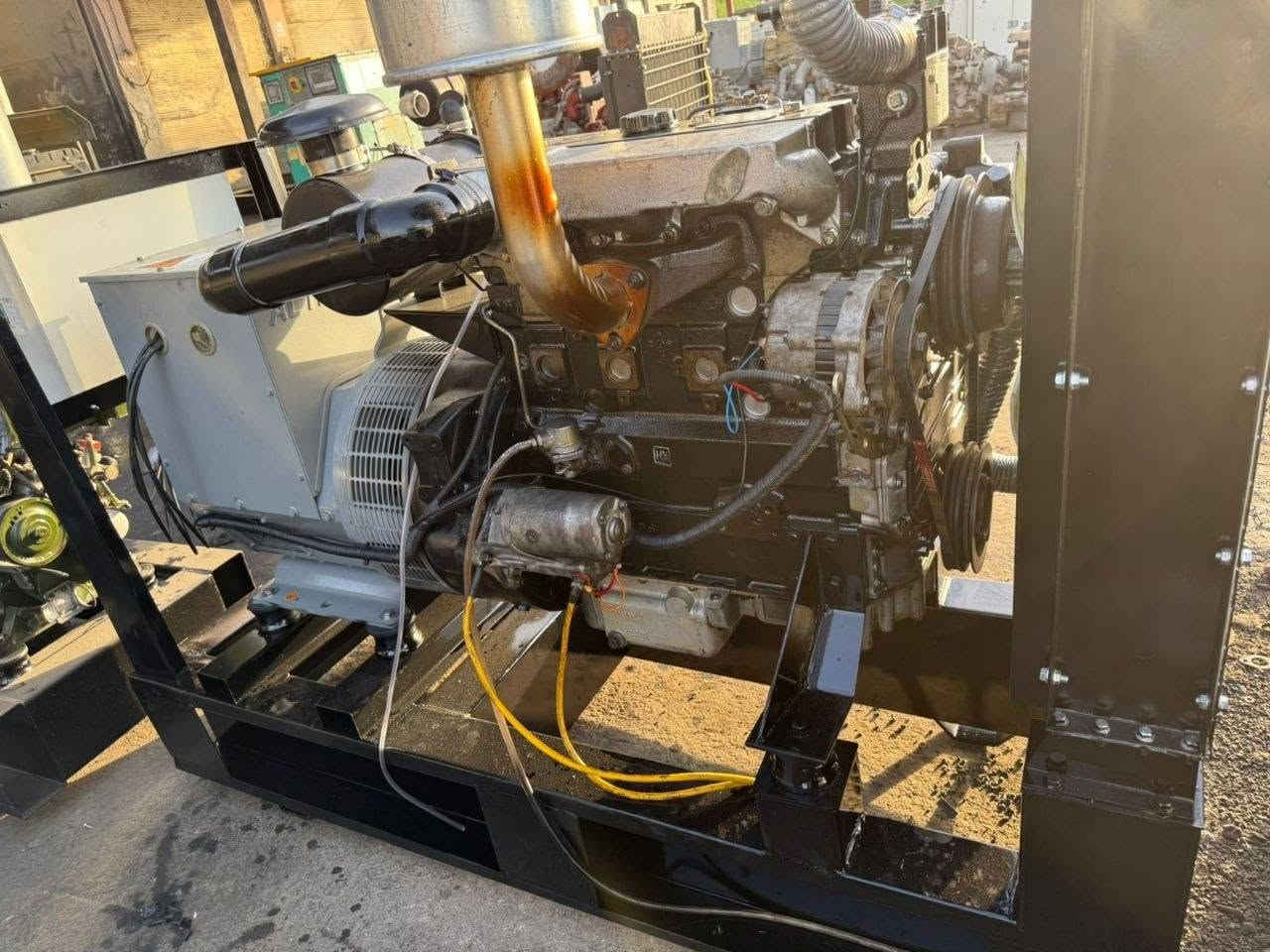 بيركنز  4 سلندر انكليزي 
توليد ٥٠ كيفي ينطي 120 امبير 
يصرف 5 لتر بالساعة 
محرك ما مفتوح
 توليد جديدد 
راديتر كبير
ضمان شغل 
عنوان موصل


**إذا كنت صاحب هذا الإعلان وتريد حذفه لأي سبب، رجاءا أرسل رسالة إلى الدعم الفني**
