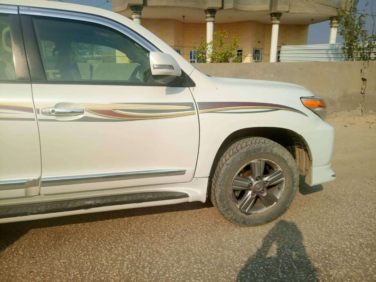 السلام عليكم ورحمة الله وبركاته لاندكروز 2013  سياره مكفوله كفاله رقم بغداد تحويل ثاني يوم السعر345 $العنوان بابل  رقم ***********
