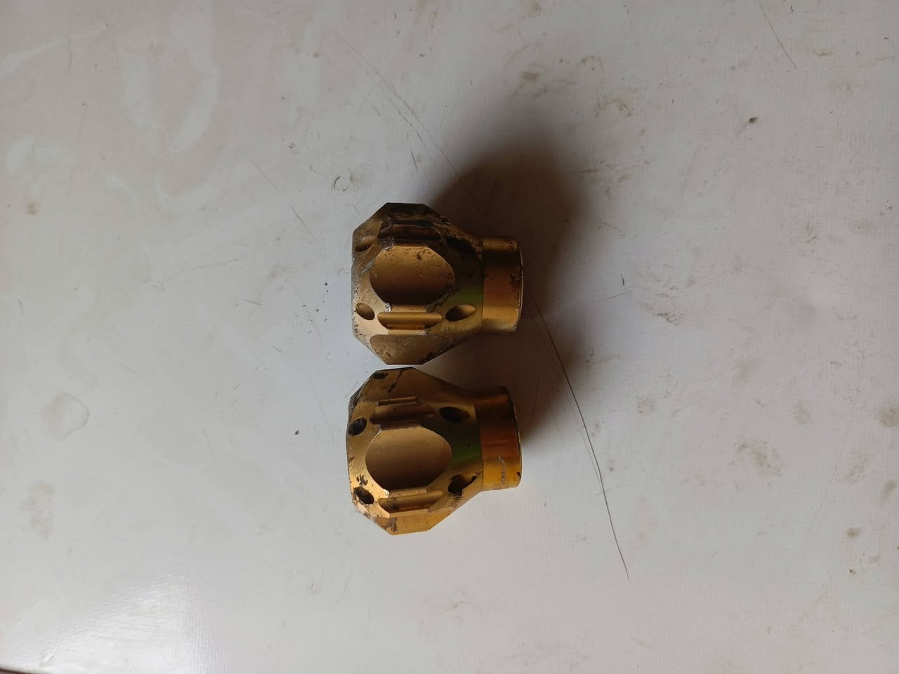 يا الله 
للبيع تزويد سكنس عام 
اسعار جوة السوك 
جويتر حجم 30 بي مراوح خفيف ب40 
دوسات سكنس 20
قباقة كور 25
يدات 10 
فج 40
عنبار رياضي 40
شفت ويل 20
سلايدرات 15 
كلج امامي 40
قطرة دهن 5 
دوسات مزرفه 25 
فراك 10 
فلتر شوته رياضي 15
قطرة اكسل 5
مكاني بغداد 
توصيل موجود 
***********
