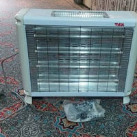 صوبة كهربائية • ٦ شمعات • نضيفه جداً