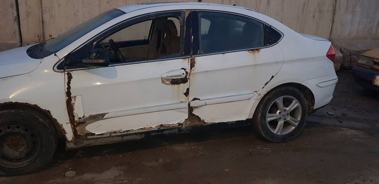 السلام عليكم
شيري A3
رقم بصره السنويه منتهيه 
المكينه عاوجه ولف 
حداده قبل اسبوعين مسوي السدر مالتها تبديل كامل مشط جديد تبريد شغال ثلج 
والسياره عوزها ترتيب مثل ما موضح بالصوره 
السعر ٢٥ ورقه وبيها مجال 
للأستفسار الاتصال ع الرقم
***********
