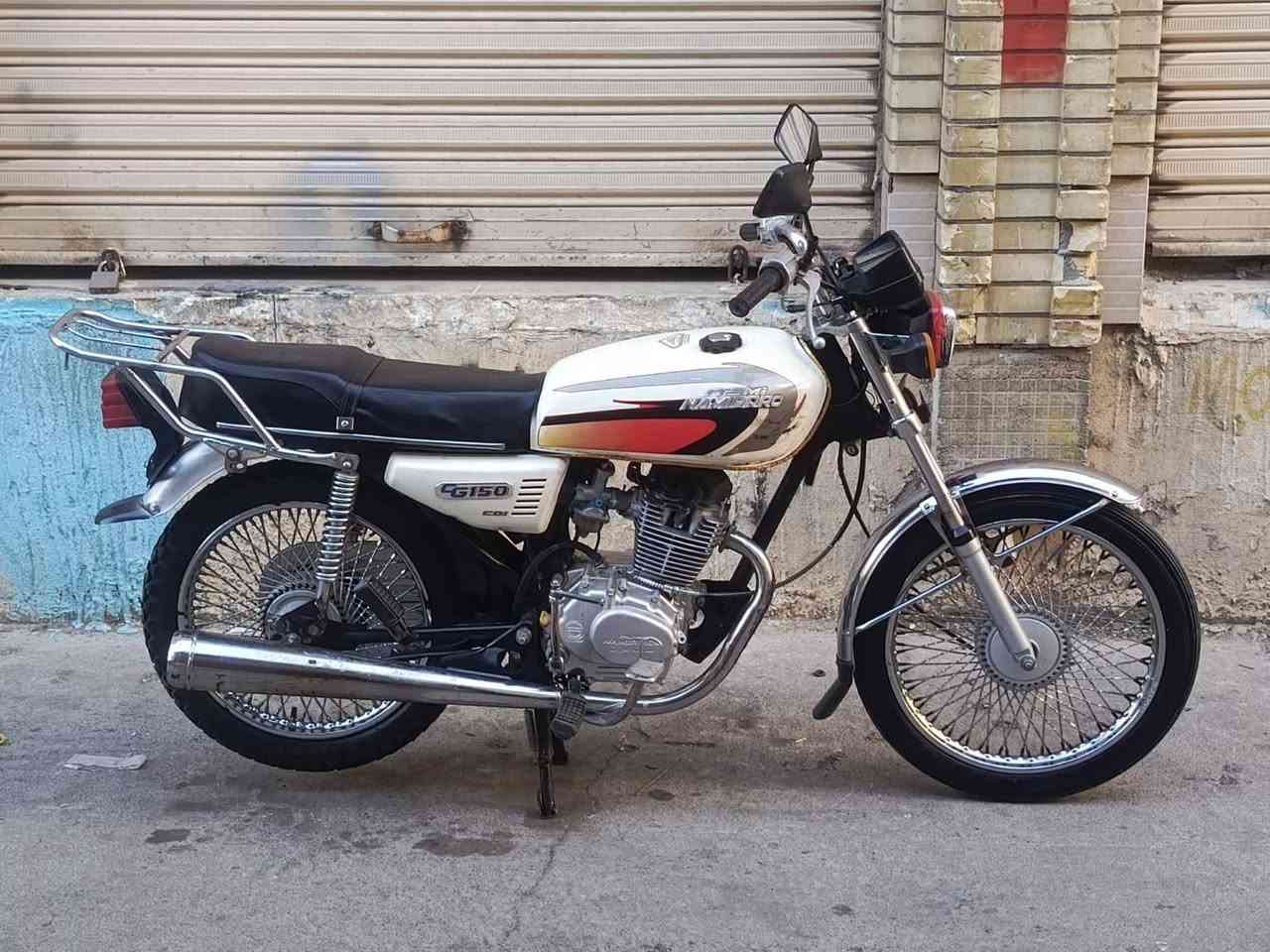 نامي برو 
كبس اوراق كلو شغال
سعرو 375الف بي حق جيه
عنوانه اربيل هڤلان قرب مناره
*********** وتس

***********وتس🏍

