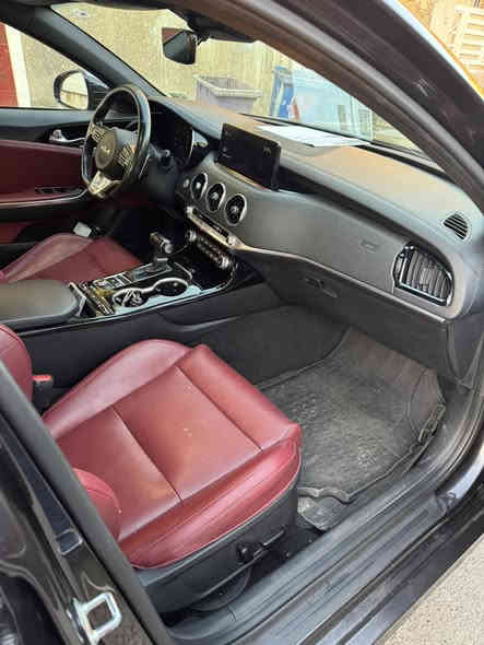 ✨ للبيع — كيا ستنجر 2022 ✨
سيارة فخمة، نادرة، وطيارة بالطريق!

• الموديل: 2022

• الحالة: ممتازة جداً

• الممشى: (80الف)

• المحرك: (اكتب المحرك إذا2.5 )

• الدفع: خلفي 

• اللون: (فيلي)

• الداخلية: نظيفة جداً، بدون أي ملاحظات

• السرفس: منتظمة، وماخذة كل صيانتها بوقتها

• الحوادث: (بلا حوادث)

🔥 مواصفاتها:

– دخول ذكي + تشغيل بصمة

– شاشة كبيرة + كاميرات

– تبريد وتسخين كراسي

– مثبت سرعة

– رادار حسب الفئة

– جنوط رياضية

– السيارة ثابتة وقوية وما تشتكي من شي

💰 السعر المطلوب: (انتصل)

📍 المكان: (بغداد)

📞 للتواصل: (***********
