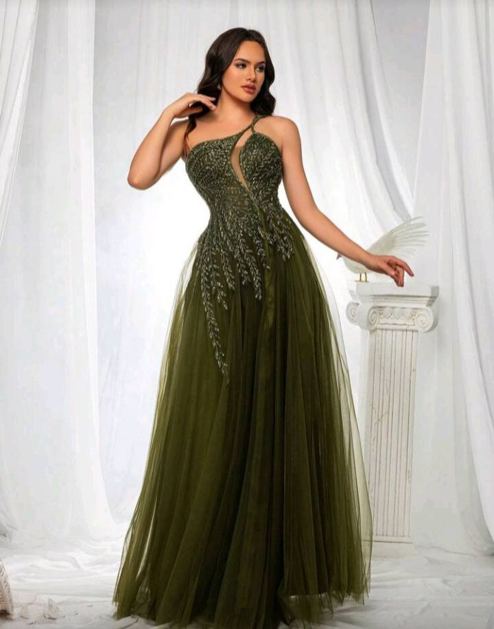 فستان بهالجمال قياس لارج
سعر 40 
توصيل 3لجميع المحافظات 🎀🩵


**إذا كنت صاحب هذا الإعلان وتريد حذفه لأي سبب، رجاءا أرسل رسالة إلى الدعم الفني**