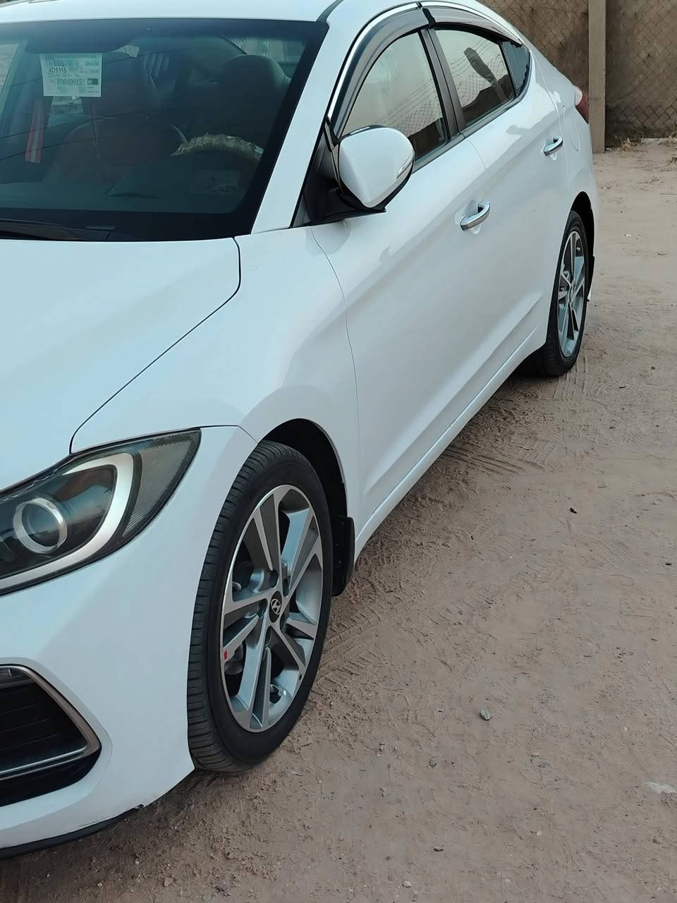 سلام عليكم البيع 
 النترا سوبر خليجي موديل / 2018  خليجيه
لون ابيض /رقم كربلاء نكليزي بسمي سنويه وهزه جديد 
فول مواصفات    
كشنات جلد 
سلايد روف 
لد نهاري 
ويل كب عدد / 5  
كروز سرعه 
قطعتين تبريد امامي وخلفي 
كامره خلفيه دواره + كامره اماميه  
تحكم ستيرن جهتين 
مدخل (USB / AUX)
اشاير بالمري 
مري قابله للطي اوتو و شفط AUTO
الاوامر الصوتية انفنتي 
شاشة حجم كبير 
يدات ابواب المنيوم 
دسك عدد / 4 
محرك 2000 دوش سوبر خليجي 
حساس خلفي بلادي + حساس امامي بلادي 
3 انظمه قياده
( نورمال / ايكو / سبورت )
تخم تاير جديد كوري 
كير محرك تبريد صدر حداديه كفاله عامه جديده جداً  مكفوله من جميع النواحي مابيه نقص ابد  و على الفحص 
مكفوله  حتى دعاميات فقط صبغ اصبعين اثر شخط 
مكان السياره كربلاء حي العسكري 
***********
