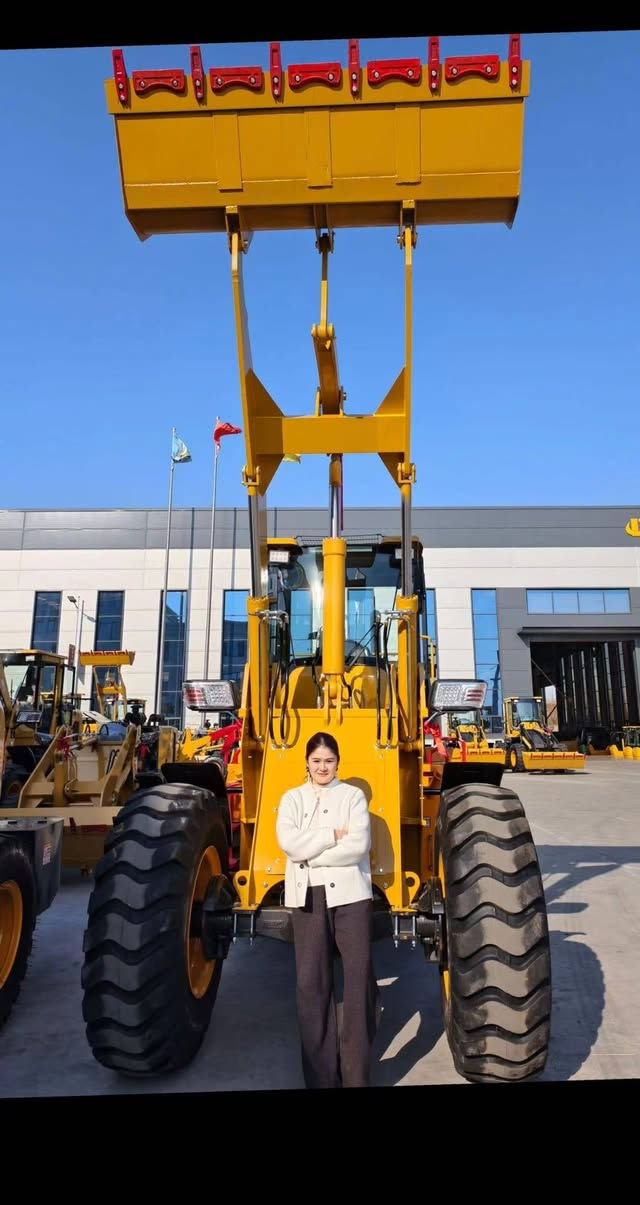 بسم الله الرحمن الرحيم
بمناسبة شهر رمضان المبارك  نجدد عروض شركة زمرد للخدمات اللوجستية والتسوق الأفضل جودة وسعر. عرض خاص على اللودر الاقتصادي الغني عن التعريف (968)بقدرة تزيد عن 100 حصان الجير أوتوماتيك  بسعر 8300$(الكمية محدودة ) طبعا السعر في أرض الصين  متوفر بعدة الوان  متوفر شحن الى كافة دول العالم للجادين التواصل واتس أب:+97451358098


**إذا كنت صاحب هذا الإعلان وتريد حذفه لأي سبب، رجاءا أرسل رسالة إلى الدعم الفني**