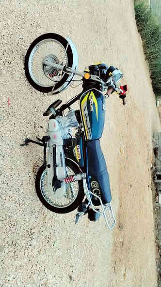 سلام عليكم دراجة للبيع تايكر موديل ٢٤ مكفولة كفاله عامه كهربائيات كله شغاله اي نقص مابيه دراجة خير من الله انضف من الصورة السعر 675 وبيه مجال *********** دشبول يعرض فيديو
