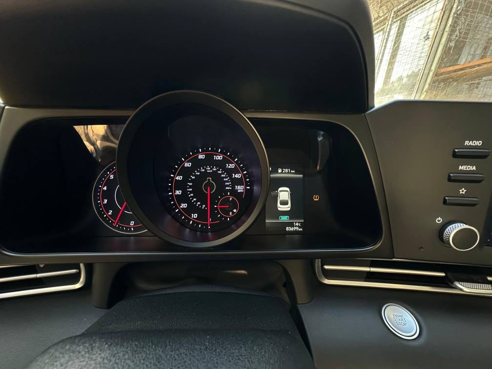 السلام عليكم ورحمة الله  وبركاته هونداي النترا موديل ٢٠٢٢ وارد امريكي  حادثه  موظح بل صور    لون رصاصي .  عداد المشي ٥٢ مايل   رقم اربيل بسمي  تحويل مباشر العنوان بغداد  زعفرانية     رقم  التلفون  *********** بغداد, العراق
