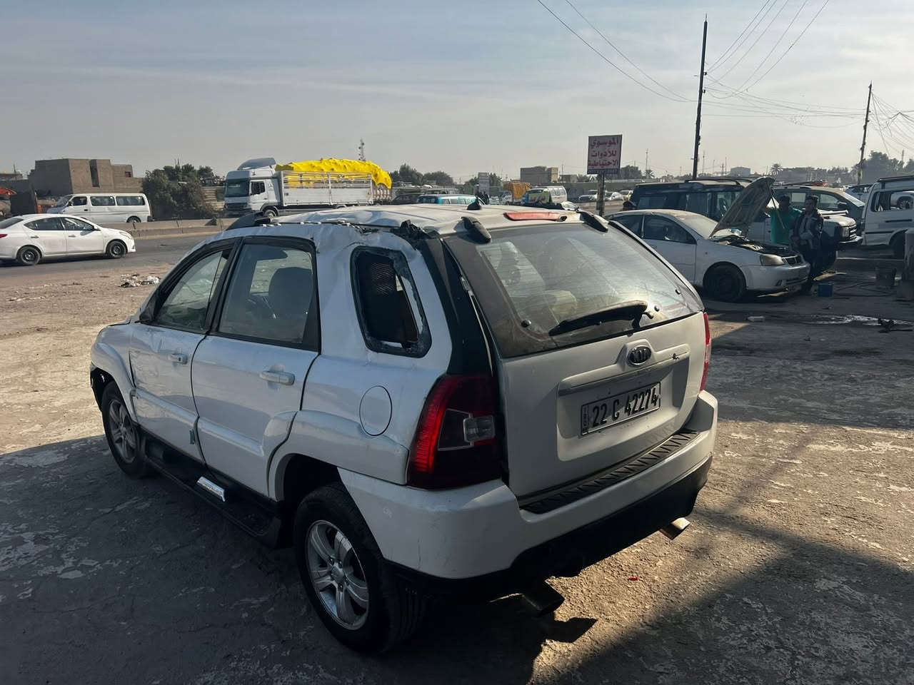 السلام عليكم اخوان للبيع كيا سبورتج موديل 2010 رقم اربيل الدولي تحويل وكاله شرط رقم وسنويه وهزه كله جديد سياره كير محرك داخل ميكانيك كله شغاله السياره بيها حادث وبيع على حادثه كما واضح بل الصور السعر مناسب لشراي للاتصال بل رقم*********** مكان سياره بغداد
