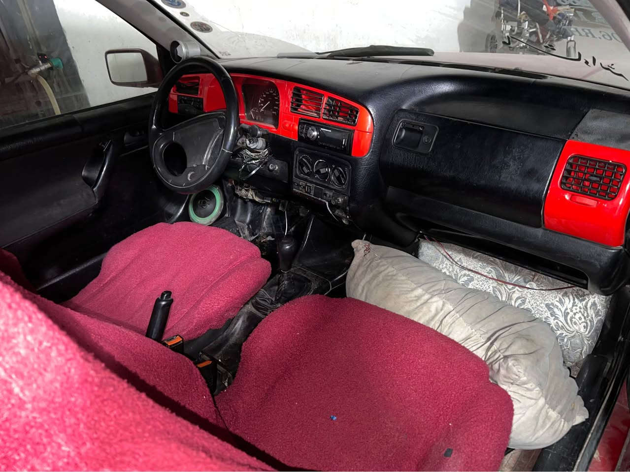 سلام عليكم ئةم سةيارة بوفروشتنة گولف دودةرگا سپورت سةيارةكة زور خاوينة زور مةكينةي دةنگي تيداية گيري بةشةرتة كارةبايي مةزبوتة ناو خورفةي زور خاوينة مالي دوستة سةيارةكة جاهزة ارم بلاستيكي هةوليرة سعري ١٨ وةرةقة كورينةوةش دةكةم بةس بة bmلة هةوليرم أربيل, العراق


**إذا كنت صاحب هذا الإعلان وتريد حذفه لأي سبب، رجاءا أرسل رسالة إلى الدعم الفني**