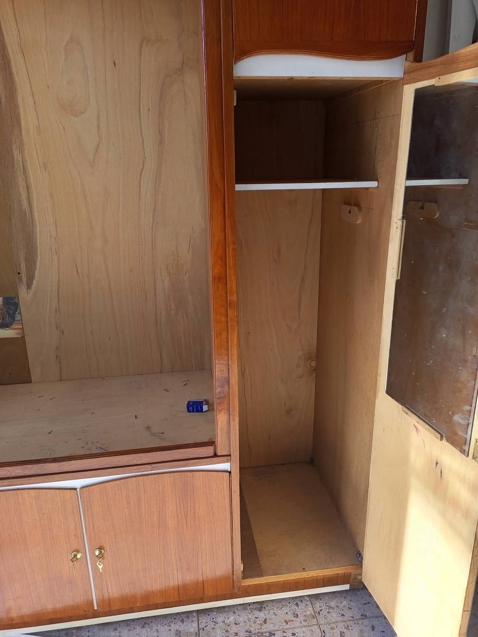 كنتور سليمانيه صاج عراقي قياس 3متر نظيف كلش العنوان كركوك اسرى مفقودين مقابل دوميز  معرض يونس نجار قرب مول كركوك 3 للاستفسار ***********
@الجميع
