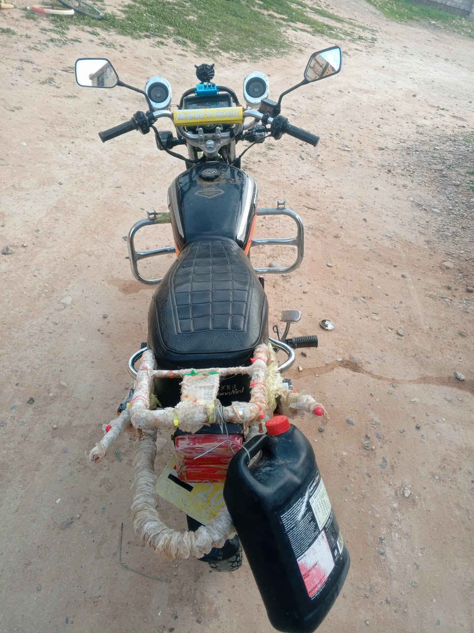 السلام عليكم 
سيفان موديل 21
محرك مفتوح مبدل ولفات 
محرك فول صوت زلال نشاط حلو ومعدل 
شرط المحرك لاتنقيص لاتبخير 
كهربائيات.. جنبزه.. امبيثري
موطور كله شغال تأخذه ماتحط عليه ربع 
مال جناي مامتعوب 
السعر ٤٠٠ الف أو تبديل بسيفان 20 نضيف أو باحدث


**إذا كنت صاحب هذا الإعلان وتريد حذفه لأي سبب، رجاءا أرسل رسالة إلى الدعم الفني**