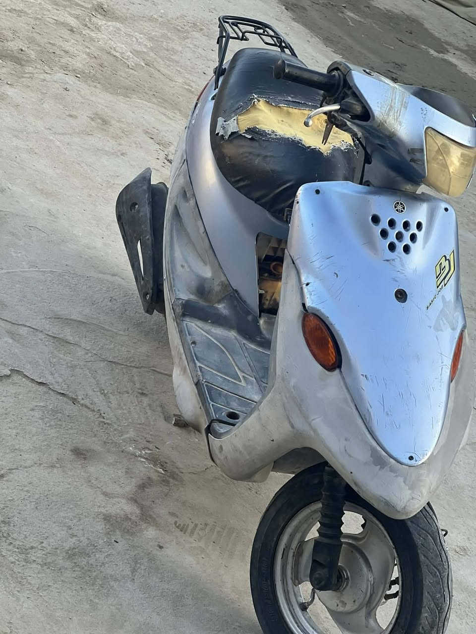 دراجه بيج للبيع
دراجه نظيفه هندر واحد تشتغل
نواقصه كبريته تغرك وبريكه ضعيف
سعره 150 وبيه مجال


**إذا كنت صاحب هذا الإعلان وتريد حذفه لأي سبب، رجاءا أرسل رسالة إلى الدعم الفني**