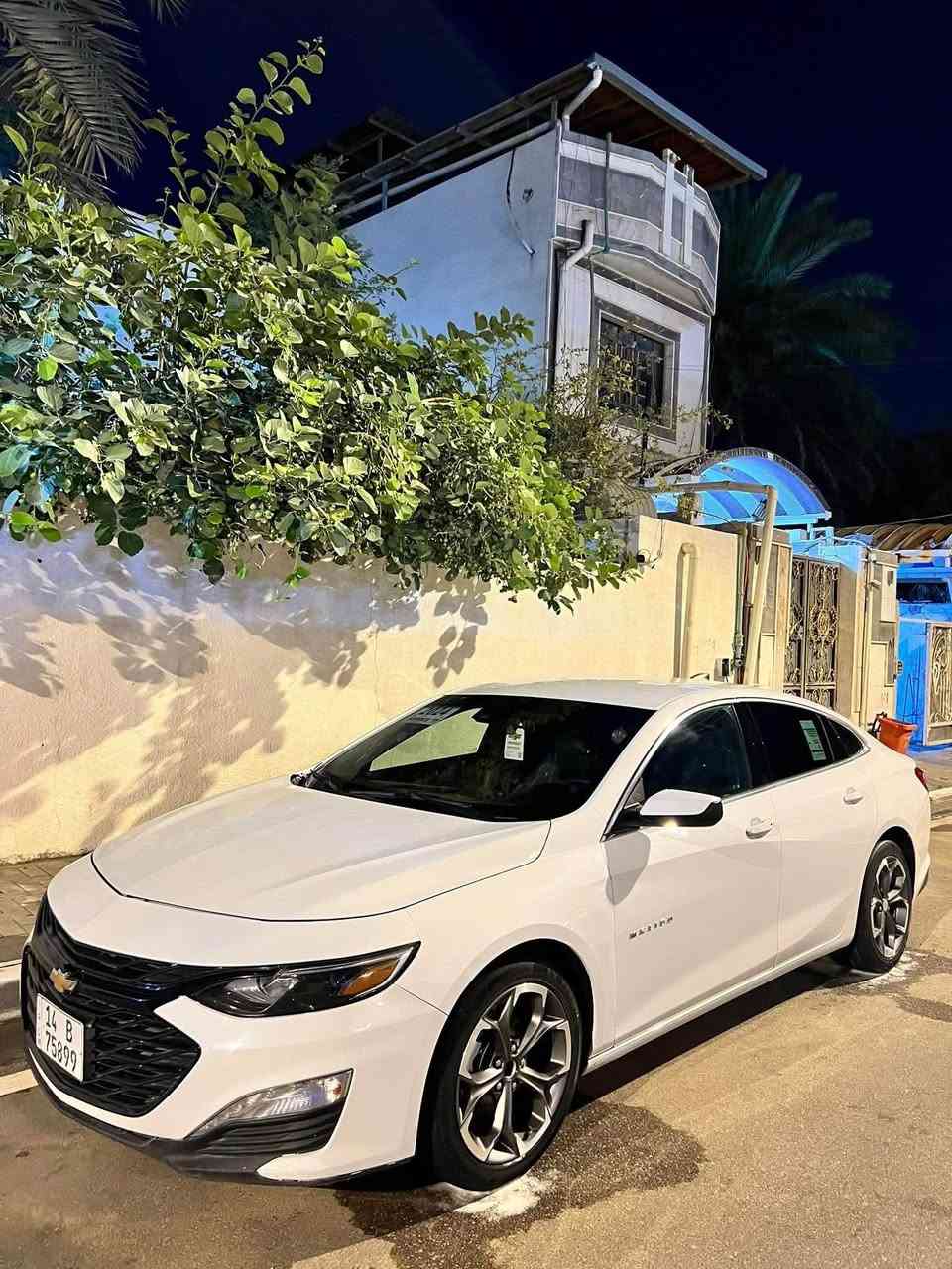 سلام عليكم للبيع او مراوس شفرليت ماليبو موديل 2024 فول مواصفات سياره معوقين بصره وكاله عامه ضرر فقط بنيد مبدل وجاملغ بارد باقي كفاله ايرباك ستيرن فقط مكان سياره بصره السعر112 وبيها مجال قليل كلش  الرقم/***********
