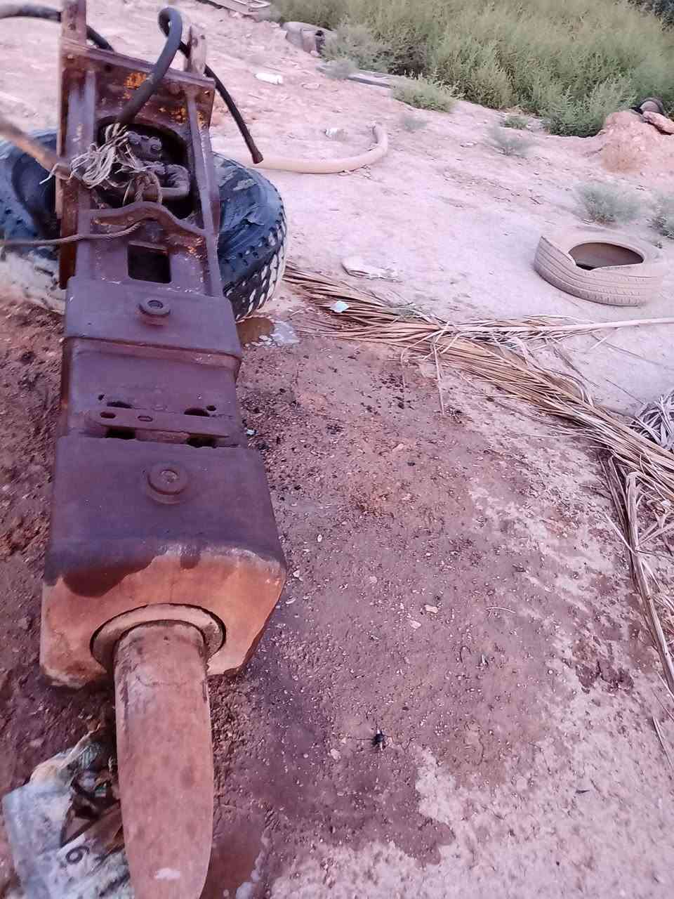 السلام عليكم نقار همر للبيع للستفسار على هذا الرقم ***********

