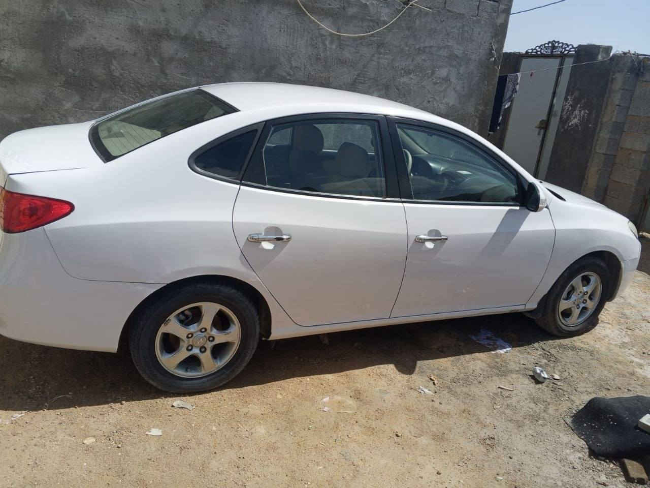 سلام عليكم النترا 2011 رقم أربيل سنويه ماساقطة مكينه كير حداديه تخم تاير جاهزة مكفولة من الفتح بيها بارد خفيف بلباب سدر سعرها 120 وبيه مجال مكاني النجف الأشرف / حي ميسان 
 رقمي ***********
