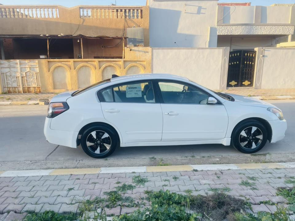 نيسان التيما ٢٠٠٨ ٤ سلندر لبيع سعر ٧٦ كير مكينه ضفيره مكفولات تخم تاير حداديه جديد مصبوغه حزام جماليه وضربتهه بل نجطه خفيفه سياره مواصفات sv مري كهربائي اشاير بل مري تحكم ستيرن مثبت سرعه كشن جلد كهربائي بصمه بوب بصمه تشغيل كتلوك الشركه وياها رقم بغداد بسمي شراي اتصل وتدلل مكاني ديالى سعديه الجبل ***********
