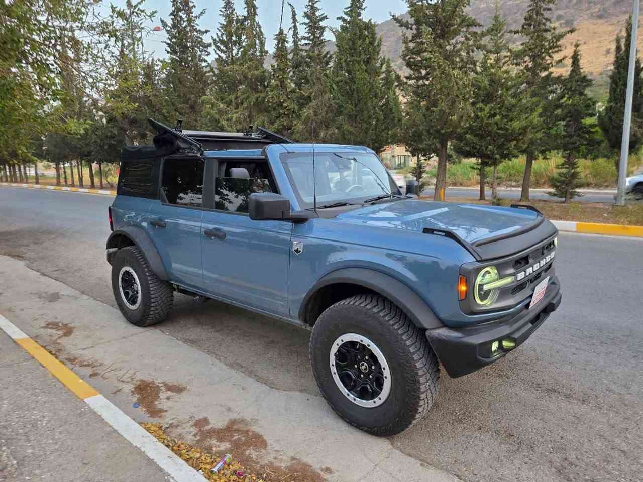 السلام عليكم للبيع برونكو 2024
فول مواصفات 
سيف جادر متحرك 
جك عالي 
ماشي 17 الف ميل 
5 دوكمه 
صبغ جملغ سايق  مع شويه توكمه جام امامي 
ارباك سوكان مع دشبول سليم 100/100
سعر 280 ورقه 
4سلندر
ارباك سوكان سستم 
رقم أربيل 
عنوان أربيل 
*********** واتساب 

برونكو بو فروشتن 
5دوكمه 
يك بارجه سبغ أربيل, العراق
