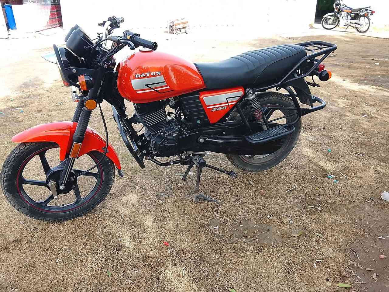 دايوند ٢٢اصولي
مكاني بابل سده الهنديه 
كفاله 
نضيفه كلش 
سعر مليون ٤٠٠ وبيه مجال 
***********
