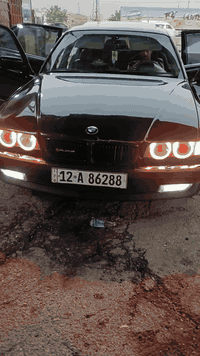 اخوان بي ام خفاش للبيع 
موديل 2000 اصل 750//الي بيها حاليا 44هوه
السيارة في اي بي مواصفات 
يدات باب لد داخل خارج
فتحه 
دبل جام 
خمس بردات
برده خلفيه كهرباء
ميز طعام
مرايه قلاب بل كشن
ضهر كسار 
تليفون امامي خلفي
صندوك شفط
جكات خلفيه
لايت زنون اصلي يعني بليل نهار 
رقم الماني بسمي يعني التحويل ثاني يوم
ويل كب باخره حجم 19
لارج باب طويل 
نظام رئاسي
هاتف ***********
السعر 90
وبيها مجال لطيبين تحياتي وتقديري لكم حميعآ
