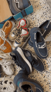 شاب شلعه ١٤ زوج احذيه ماركات كوالتي عالي باقيه قطع قياسات٤٠و ٤٢ و٤٣ سع...