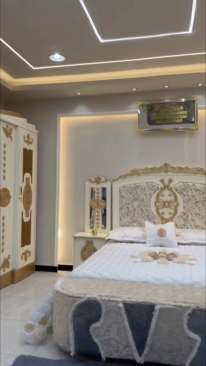 غرفه نجاره عراقيه السعر مليون
يوجد توصيل الى جميع محافظات العراق

 #غرفه #خشب_عراقي #موديل_تركي


**إذا كنت صاحب هذا الإعلان وتريد حذفه لأي سبب، رجاءا أرسل رسالة إلى الدعم الفني**