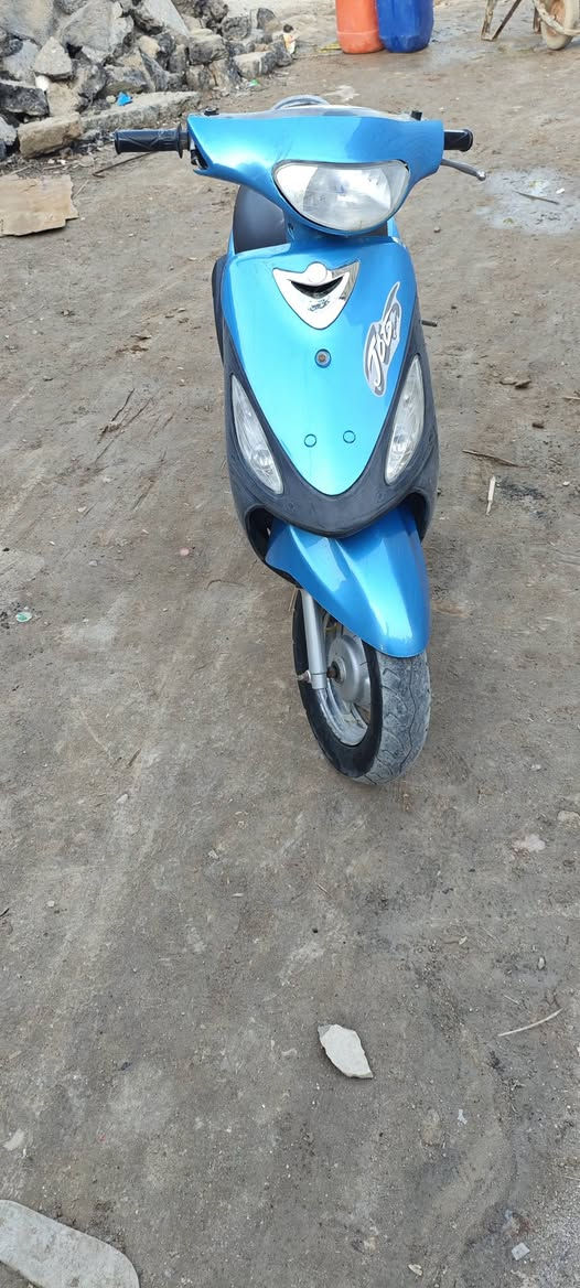 ماكس قجمه للبيع سعر 650 مجال قليل ما مفتوحه الدراجه كلشي شغال سلف هندر نكره بكل وقت نقصه لايت بس والعينه واير مال عداد


**إذا كنت صاحب هذا الإعلان وتريد حذفه لأي سبب، رجاءا أرسل رسالة إلى الدعم الفني**