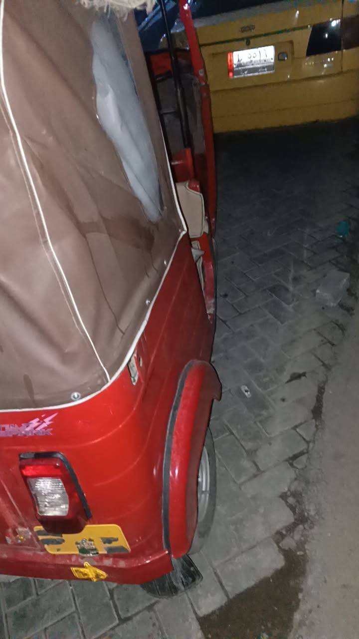 سلام عليكم تكتك رقم وسنويه١٨ تكتك محرك 20 خير من الله بكاني مدينه الصدر ***********
