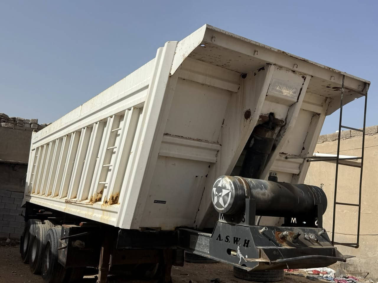 اللبيع عربانه ابو حيدر مديل ٢٠١٥ مكفوله كفاله عامه تخم تاير جاهزه لشغل سعر ١٧٠ وبيها مجال اي ستفسار لانتصال عل رقم اي ستفسار لانتصال عل رقم ***********
