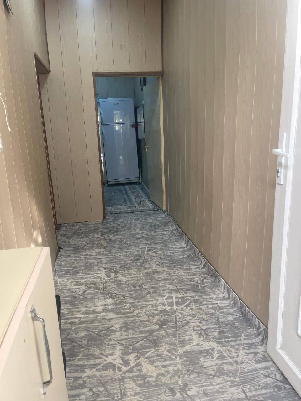 سڵاو هاوڕێیان
هەرزان   هەرزان   هەرزان
تەنها 235گڵاو  گەڵا و معامەڵە یەکی کەم
شوێنی خانووە کەمان شەهیدان 
ڕووبەری ئەم خانووە  62.5
خانوویەکی جوانو پاکوپختەیە
شوێنی زۆرخۆشە 
ماڵی فەقەقیرە
خانووەکەمان نزیکی مزگەوتوو قووتابخانەیە
کۆڵانی فراوانە پێشی خانووەکە وەجۆڵ وایە
ـــــــــــــــــــــــــــــــــــــــــــــــــــ
ژوورەکانی
میوان
هۆڵ +جێشت خانە
ژووری خەو
حماموو سەرئاو
ژوورێکیش بەسەربانەوە هەیە
ـــــــــــــــــــــــــــــــــــــــــــــــــــــ
بۆزانیاری زیاتر پەیوەندی بکە ژمارەکانی نووسینگەوە
***********
***********
***********
ـــــــــــــــــــــــــــــــــــــــــــــــــــــــ
یان دەتوانیت سەردانی نووسینگە بکەن
ناونیشانی نووسینگە
کەلار مەجمووعەی 500ماڵەکە نزیك مزگەوتی تەقوا
