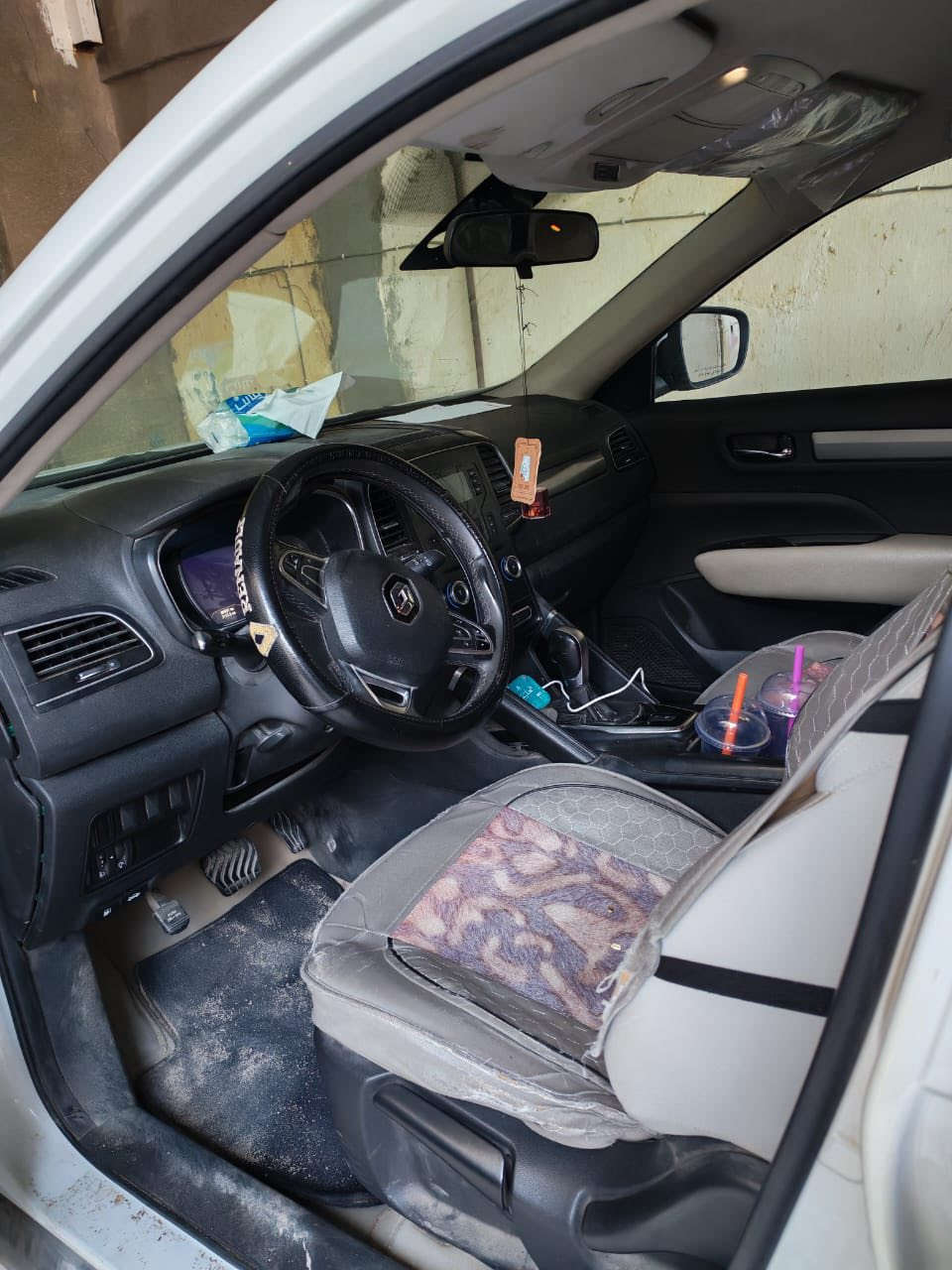 رينو كوليوس ٢٠١٩ حرة تحويل ثاني يوم
مكفولة ( كير +محرك + صبغ)***********  مكلف بالنشر اتصل على الرقم الهاتف
