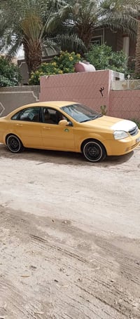 اوبترا للبيع رقم انكليزي بأسمي سنويه لغاية ٢٠٣٠ تخم تاير جديد صدر جديد...