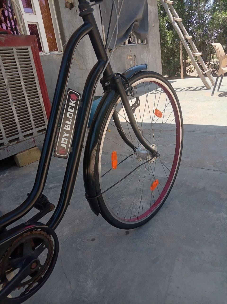 🚨 بيع سريع ومستعجل كلششش 🚨
🚲 باسكل حجم 27 بحالة ممتازة جداً ويخبل 🚲

الموديل: 2020.

اللون: أسود ملكي 🖤.

الحجم: 27.

⚙️ المواصفات:

الباسكل نظيف جداً وجاهز ومابيه أي نقص.

كشن قلاب رياضي مريح.

7 مكاين (Gears).

ويل أمامي حساس.

📍 المكان: النجف الأشرف - ناحية العباسية.
💵 السعر: 70 ألف (وبي مجال للشراي الصدك، رجاءً مو بس يعامل 

ملاحظة: البيع مستعجل جداً، التواصل للجادين والشراية الصدك على الواتساب فقط.


**إذا كنت صاحب هذا الإعلان وتريد حذفه لأي سبب، رجاءا أرسل رسالة إلى الدعم الفني**
