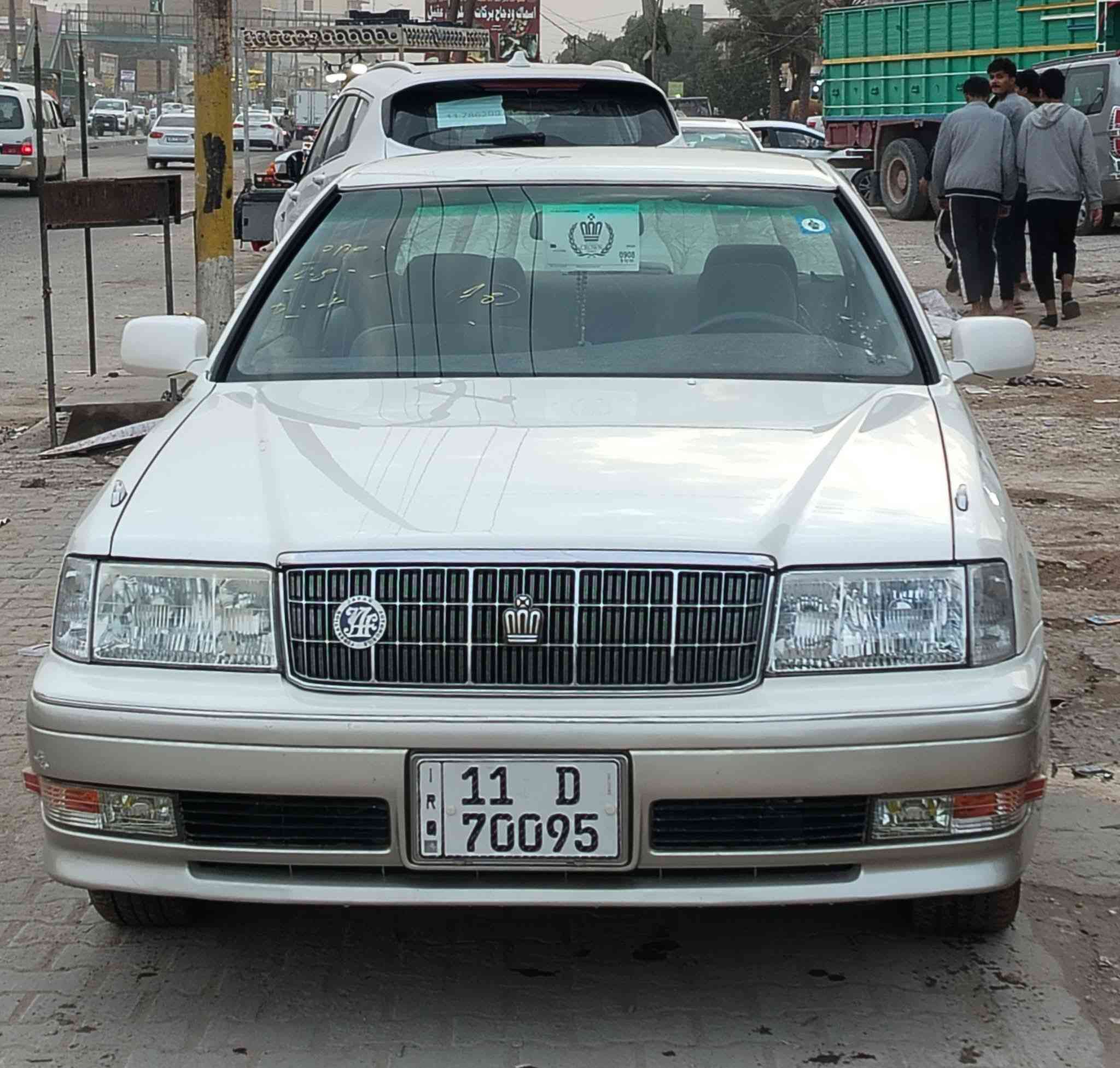 السلام عليكم راس الثور فلات بيه كصه جاملغ الخلفي باليابان مكينه ٣٠٠٠ فيشتين فول مواصفات ١١٠ بيه مجال المكانه النجف، ***********
