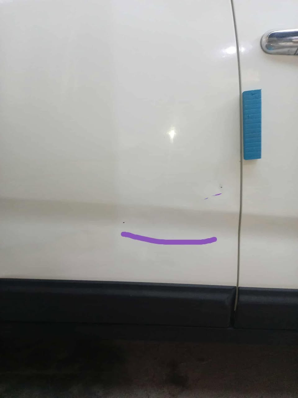 سلام عليكم سورنتو موديل 2014 خليجي
محرك 2400 4سلندر فول مواصفات ماعدا البنراما 
بصمه تشغل اشارت ترحيب    رقم جديد هزه جديده سنويه 2030 رقم اربيل   مابيهاا ضربه ابد 7 راكب تبريد 3 قطع 
السياره مكفوله مابيها ضربه أبد 
مكانه ديوانيه السعر160رقم الهاتف ‭

‭0774 251 1375‬
***********
