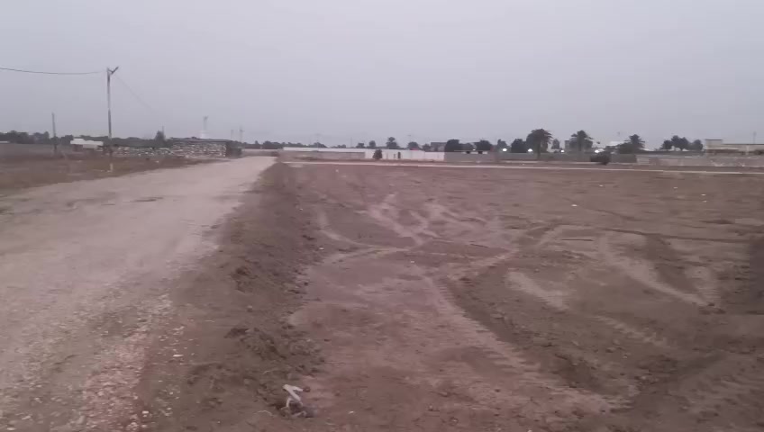 تقسيم حسب الطلب يباع 1000 او 500 أو دونم طابو زراعي سند 25 كافه الخدمات ماء وكهرباء 
👈العنوان بابل بزل حجي علي شارع الرسول الاعظم عرض الشارع  10متر 
***********
