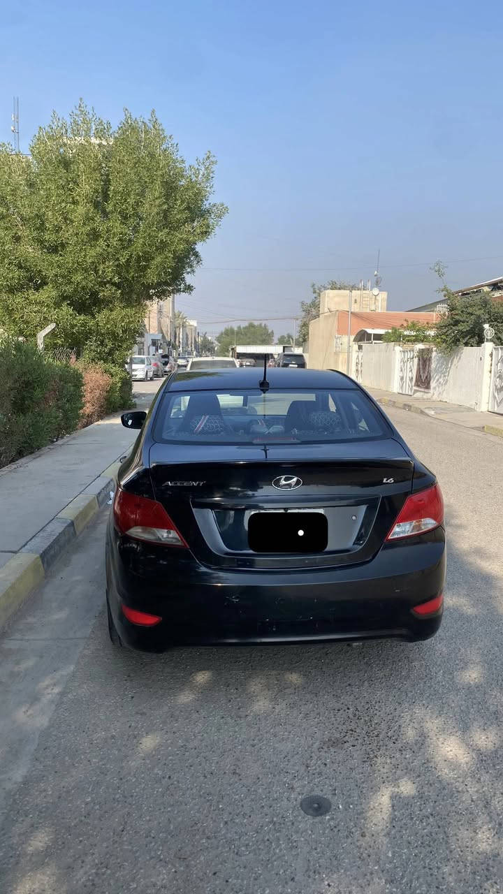 السلام عليكم اكسنت وارد امريكي موديل 2016بيها صبغ فقط بالجاملغ الخلفي من جهة قبق البانزين سعرها 11الف وبيها مجال مكاني بغداد الكرخ ***********
